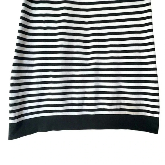 BANANA REPUBLIC FACTORY NWOT BLACK & WHITE STRIPED COTTON KNIT DRESS | MEDIUM - Picture 6 of 9